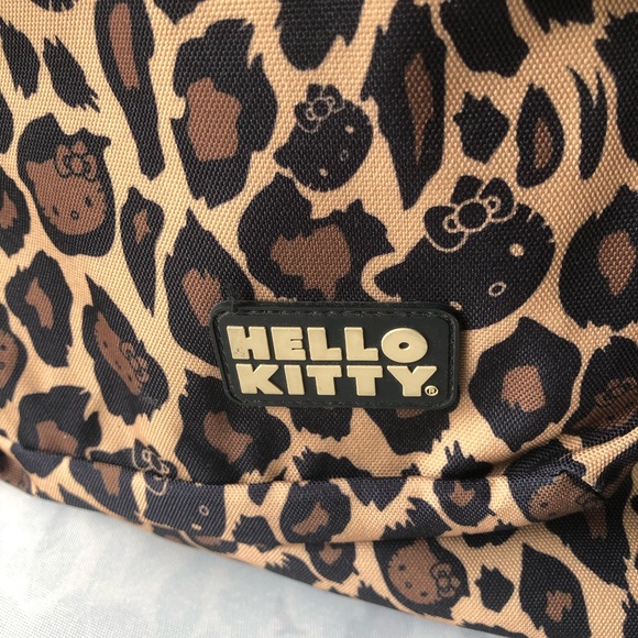 Hello Kitty - Picture 2 of 7